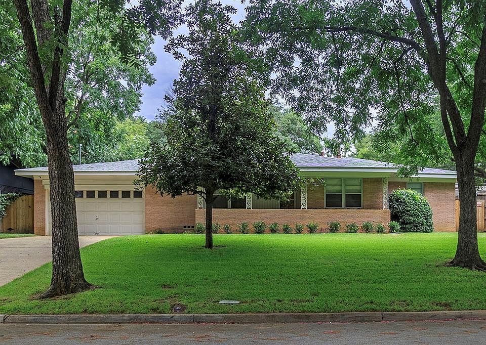 1st image of 1805 Smith Ln