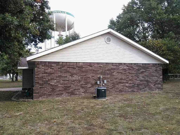 1101 Watertower Rd — Photo 14