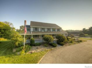 11516 Cedar Island Rd, White Lake, MI 48386