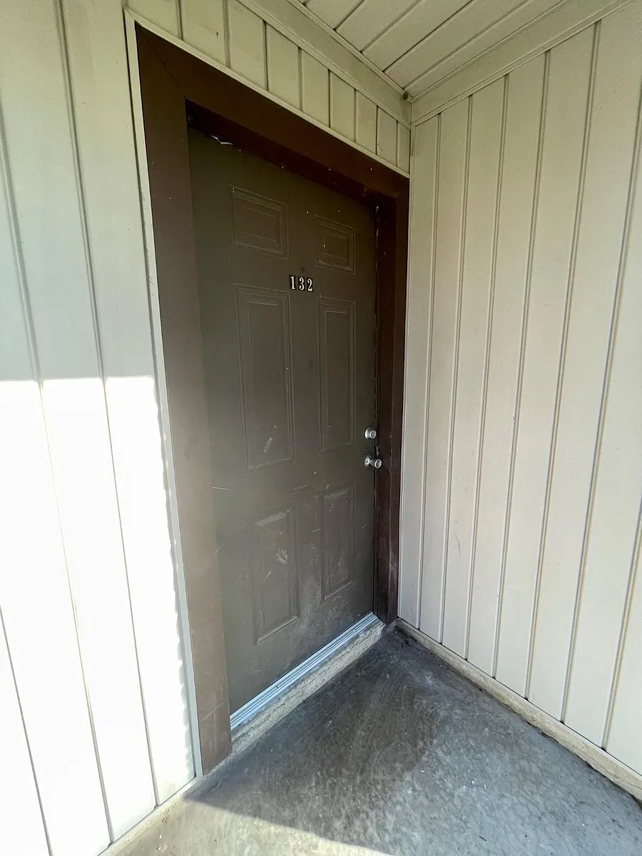 Building Photo - 132 Simpson St #A