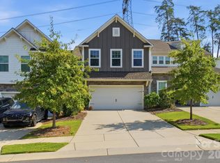 1138 Streamside Ln, York, SC 29745