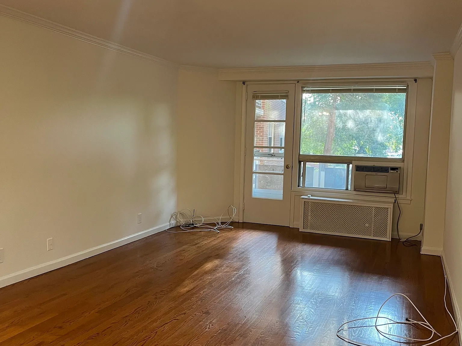 71 Strawberry Hill Ave — Photo 3