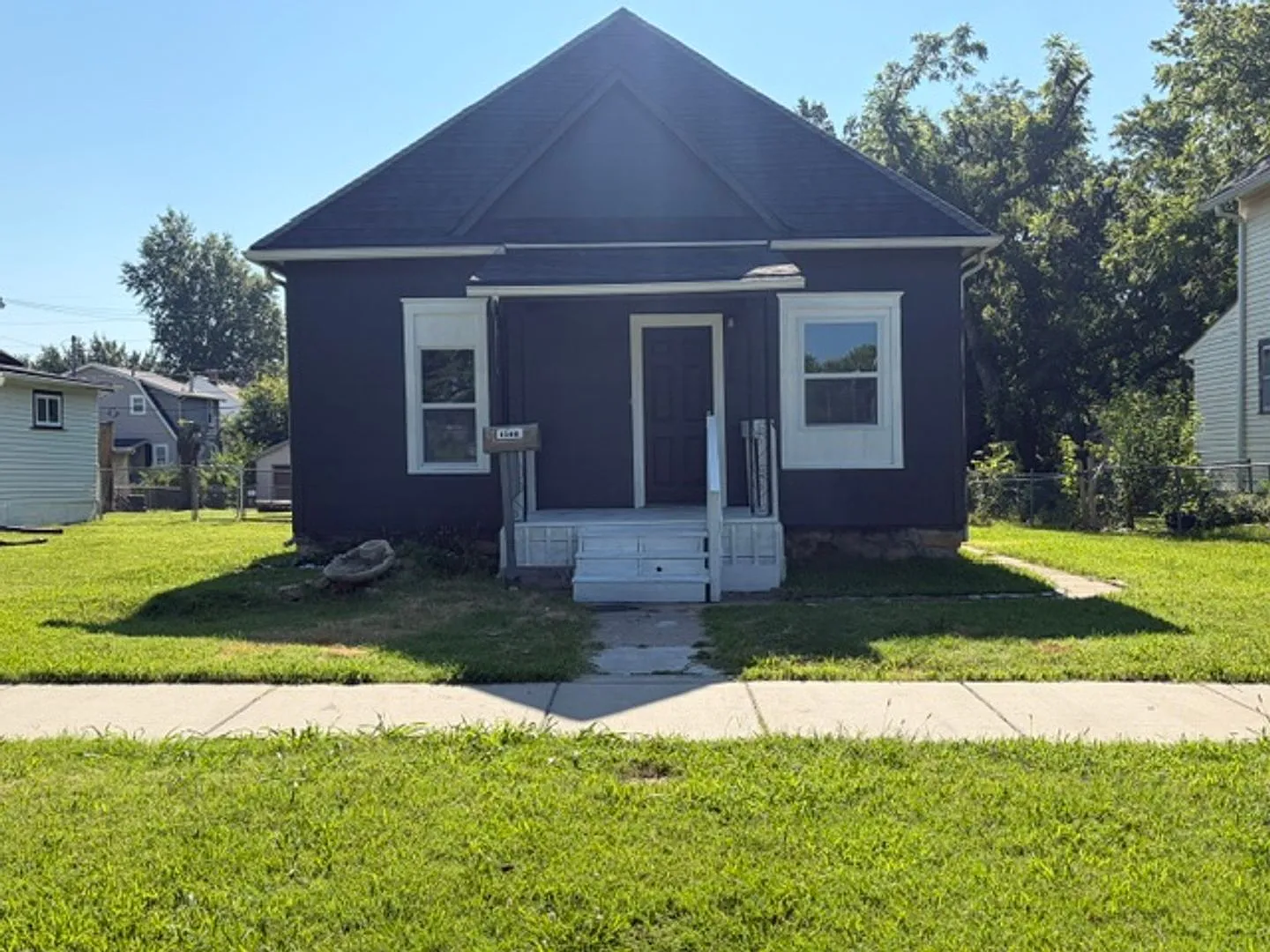 2 bed 1 bath home for rent — Photo 4