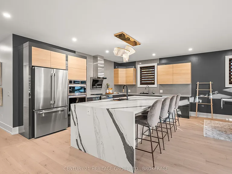 3 Windsor St — Photo 16