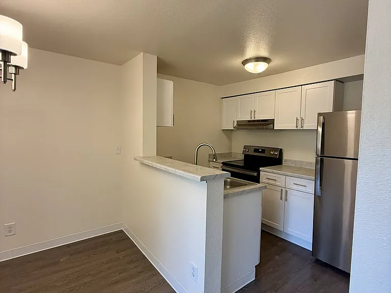 Forest Grove Apartments — Photo 6