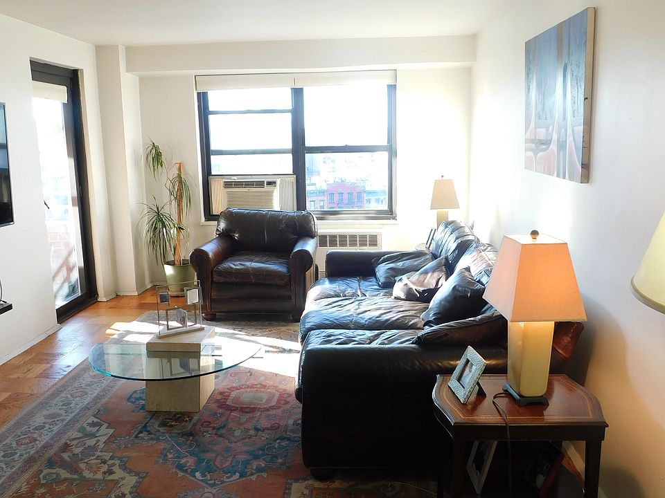 1st image of 385 Grand St APT L1007