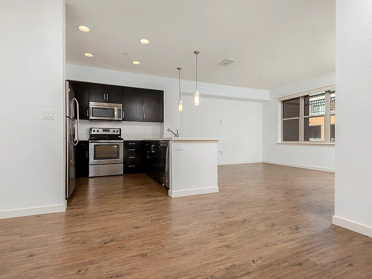 333 Main St — Photo 14