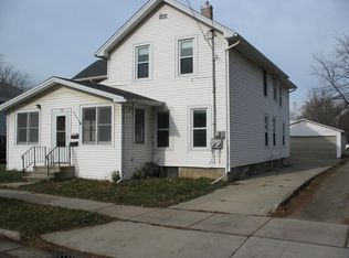 520 W Lincoln Ave, Oshkosh, WI 54901