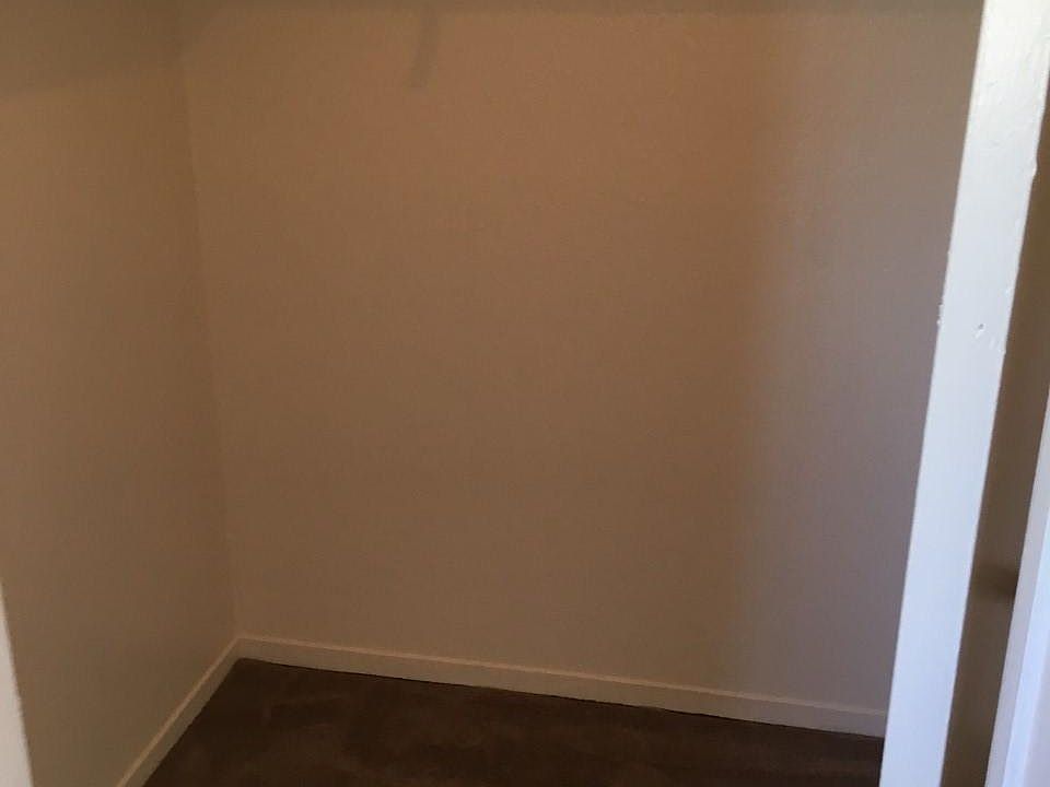 1st image of 3825 47th St APT 6