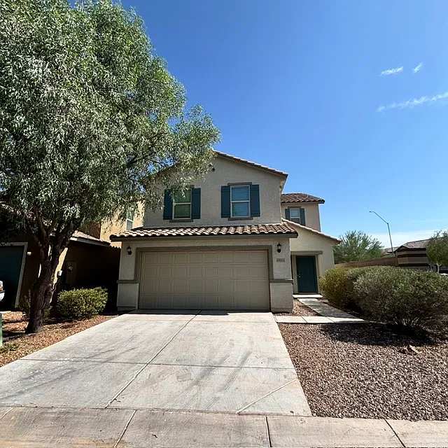 4 bed, 2230 sqft, $1,975 — Photo 1