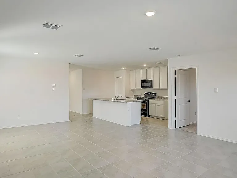 2825 Watchpoint Rd — Photo 5