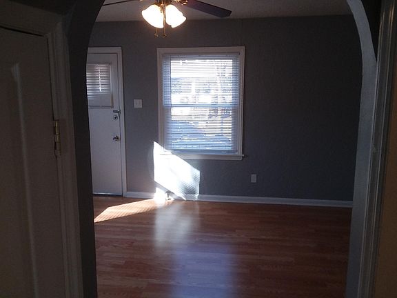 3rd image of 3502 Latonia Ave #1