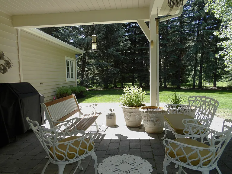 11 Willow Rd — Photo 12