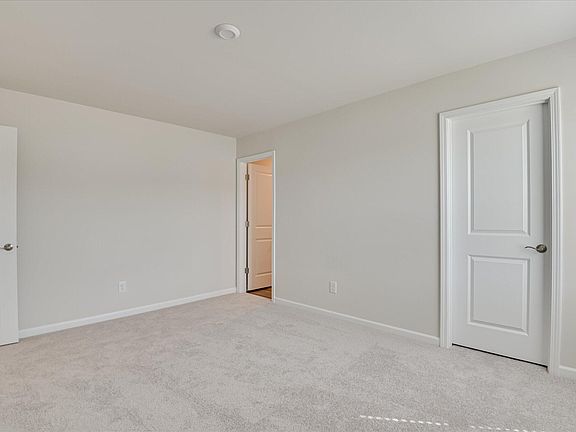 4th image of 2015 Saylor Ln