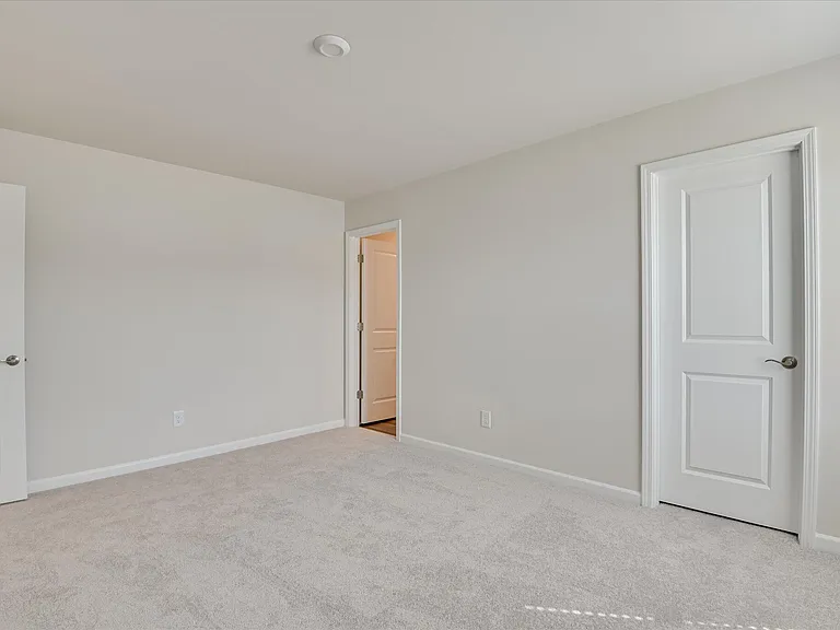 2015 Saylor Ln — Photo 4