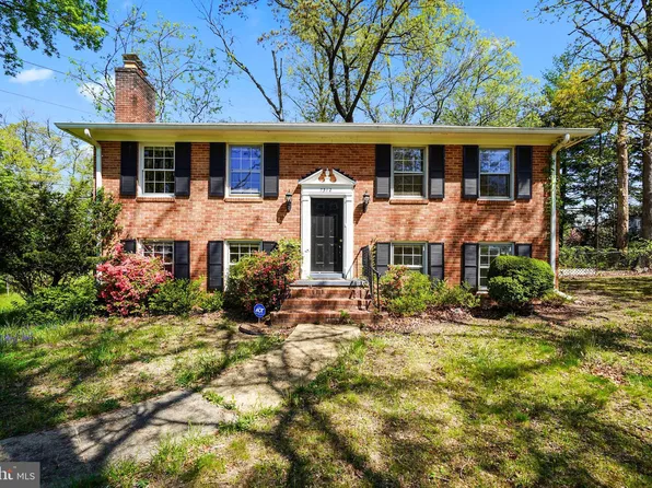 7312 Gene St, Alexandria, VA 22315