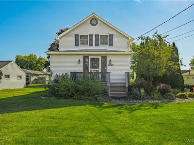 1049 Nash Rd, North Tonawanda, NY, 14120