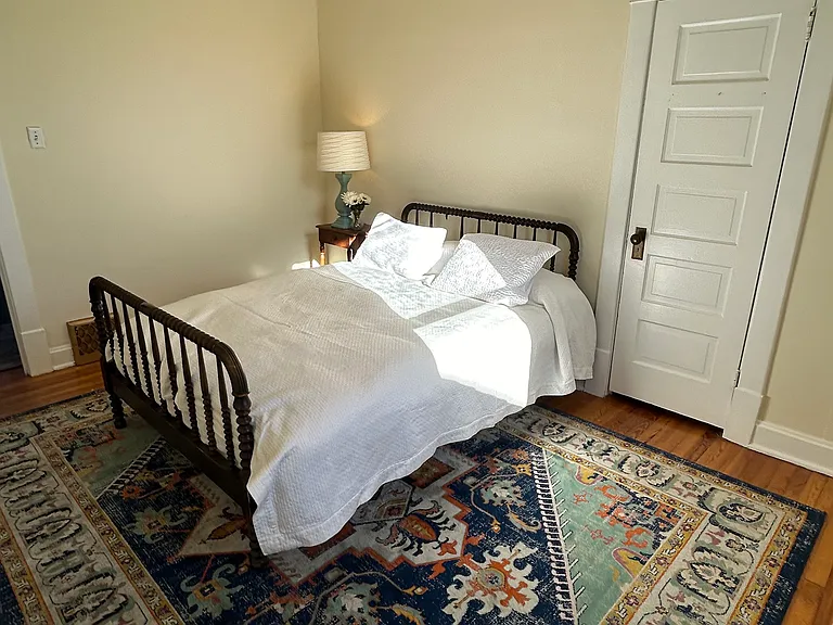 548 S Pearl St — Photo 24