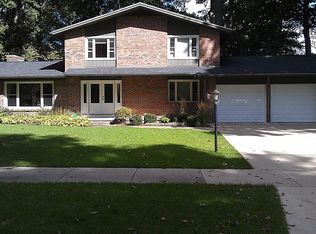 119 W 37th St, Holland, MI 49423