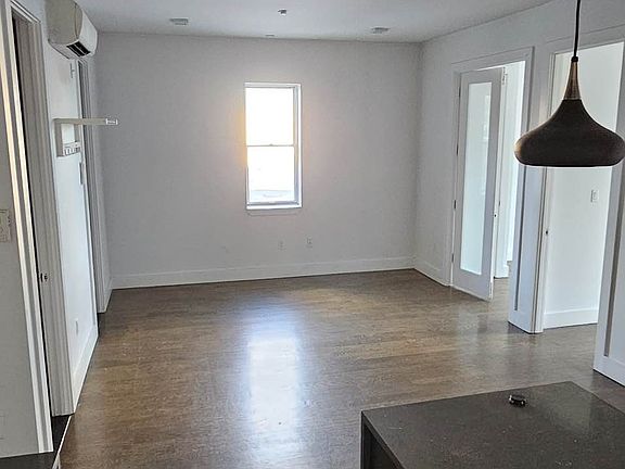 4th image of 2901 Snyder Ave #3A