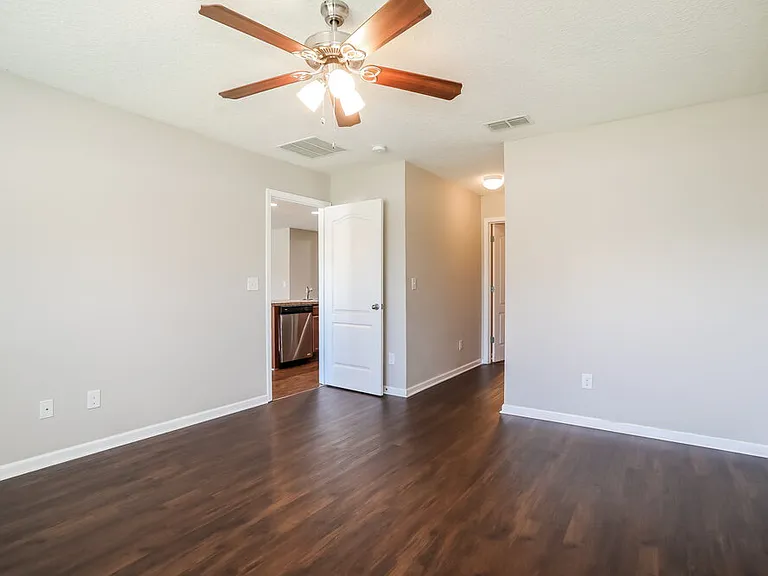 3800 Falcon Crest Dr — Photo 9