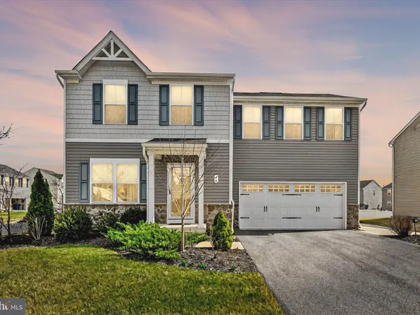 16 Grant St, Taneytown, MD 21787