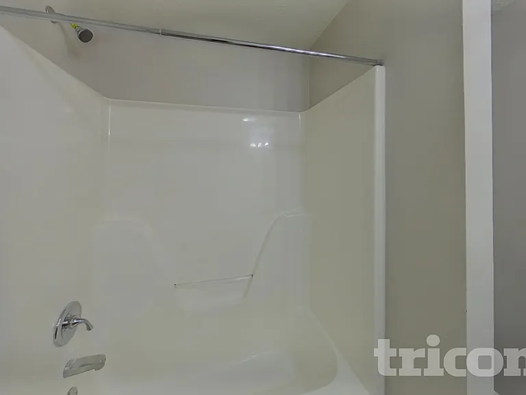 200 Towler Dr — Photo 16