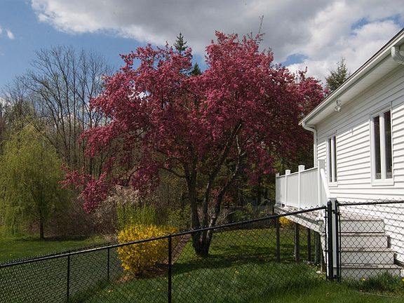 Left side - walkway fenced 