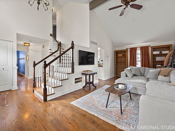 3rd image of 4603 Peacock Ln