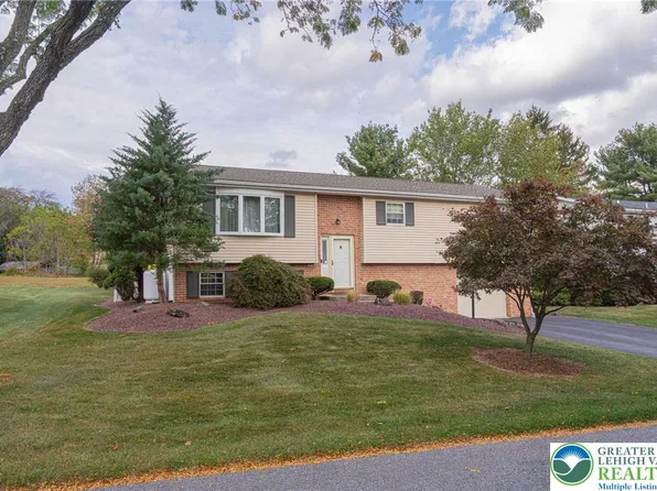 5154 Shawnee Blvd, Schnecksville, PA 18078