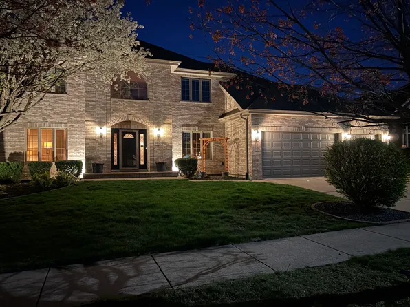 14125 Ravenswood Dr, Orland Park, IL 60462