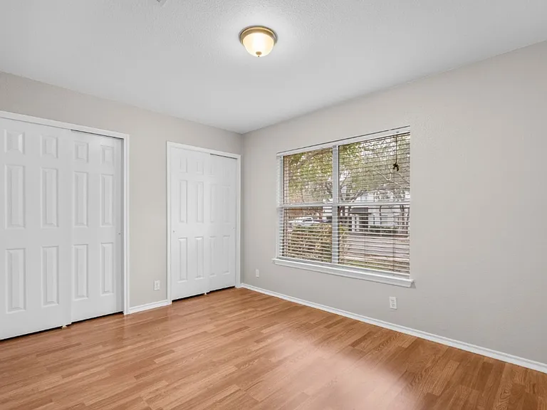 905 Lodosa Dr — Photo 20