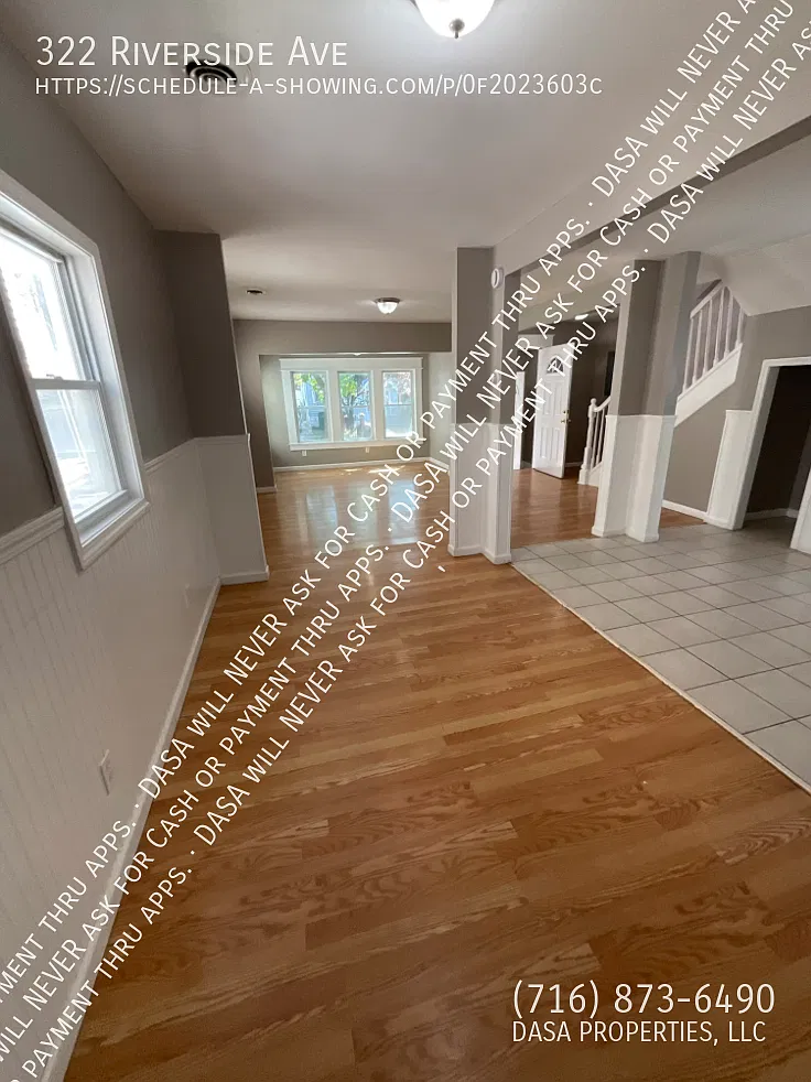 322 Riverside - 4 Bed / 1.5 Bath — Photo 2
