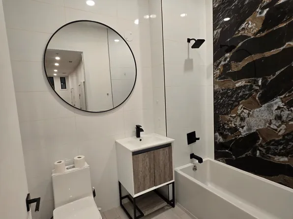 71 Court House Place image 3 of 7