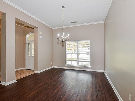 5th image of 4064 Sidlehill Dr