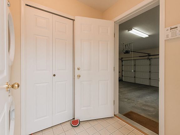 4th image of 535 Shaw Rd #26