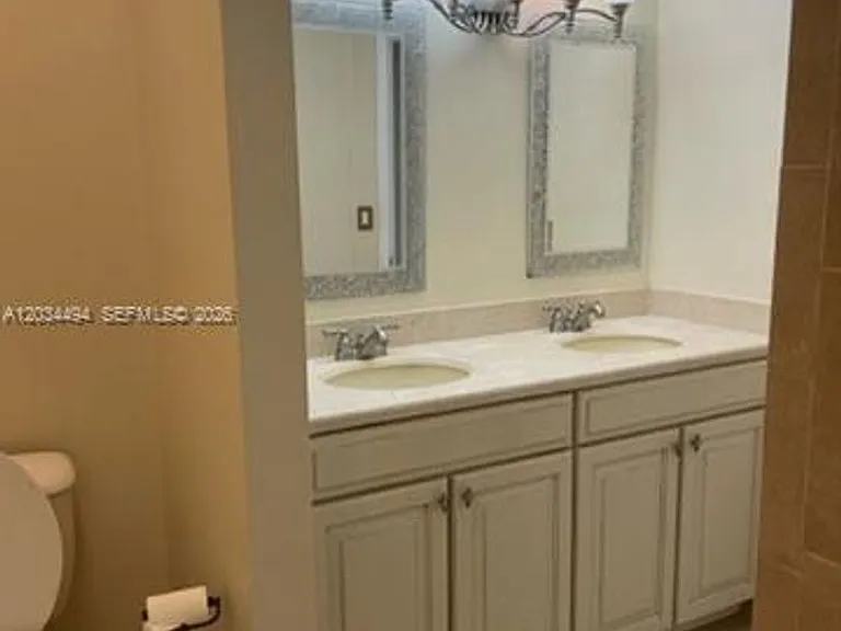 11160 SW 11th Pl — Photo 15