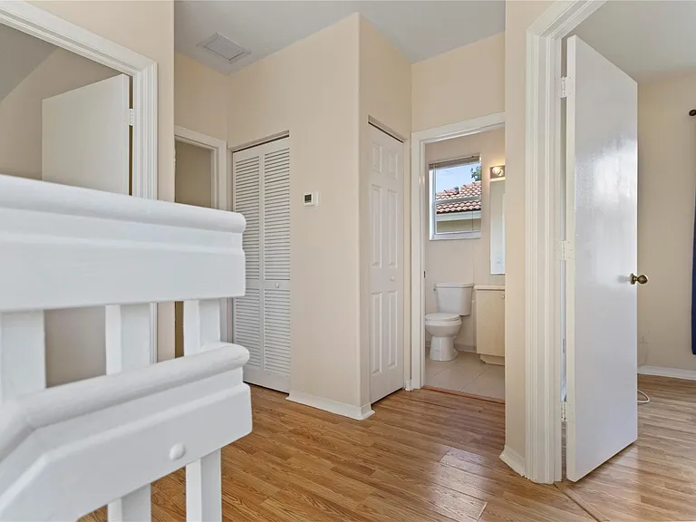 2215 NW 76th Ter — Photo 35