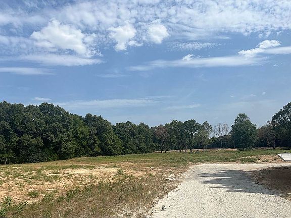 5th image of 8198 State Highway 82
