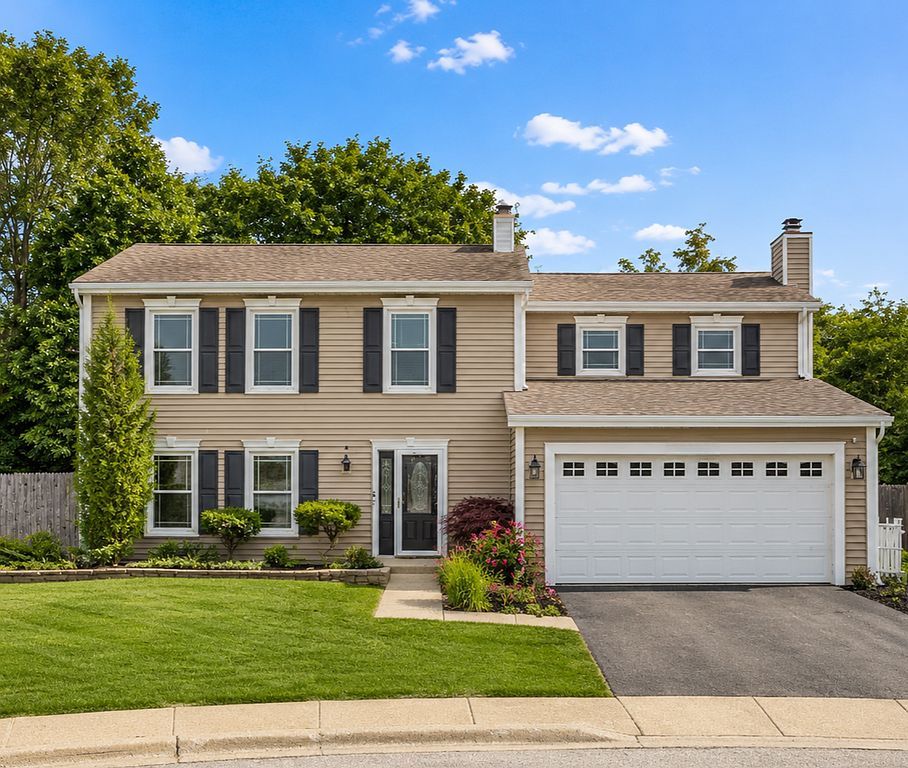 25W142 Windham Hill Ct - Property Image
