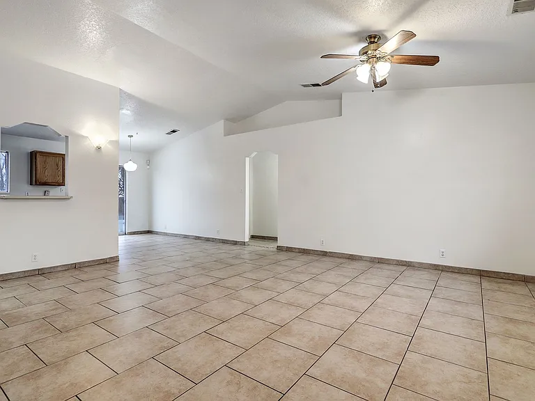 1312 Quartz Dr SW — Photo 5