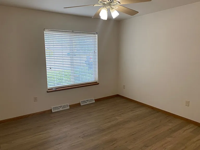 7311 Ryan Amy Dr — Photo 18