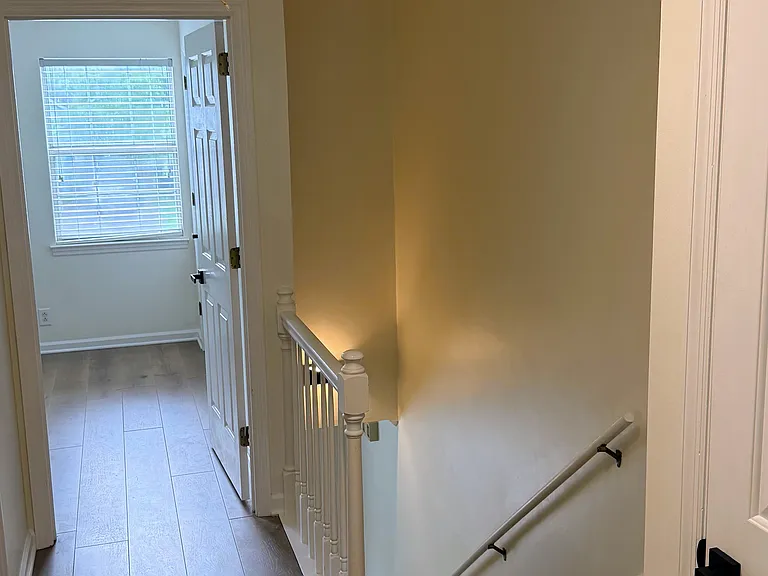1221 Carriage Park Dr — Photo 23