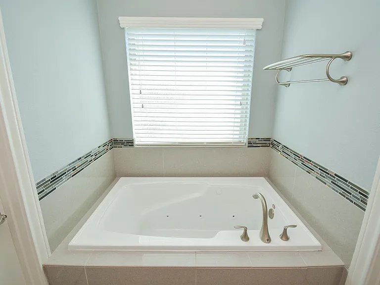 1610 Parker St — Photo 23