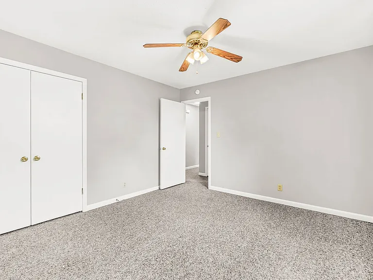 3104 Spring Creek Ct — Photo 18