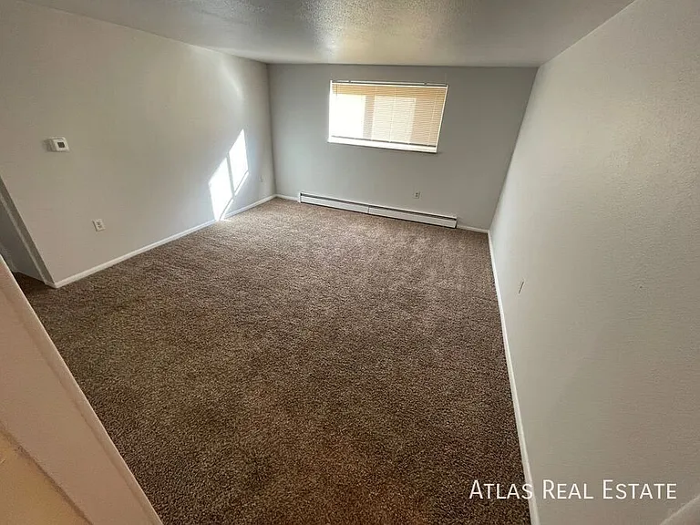 3730 Owens St #D — Photo 12