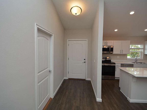 4th image of 58 Frenora Ln