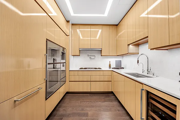Rented by Compass | media 27