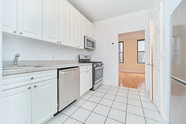 Rented by Living New York | media 11