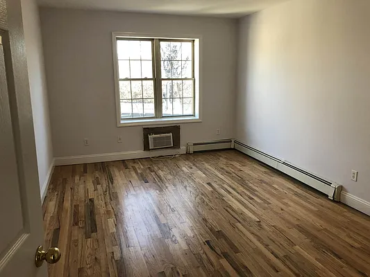 Rented by Tri Boro Terrace Realty | media 9